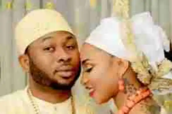 Short Video Of Tonto Dikeh "Physically Attacking" Her Ex-Husband Released
